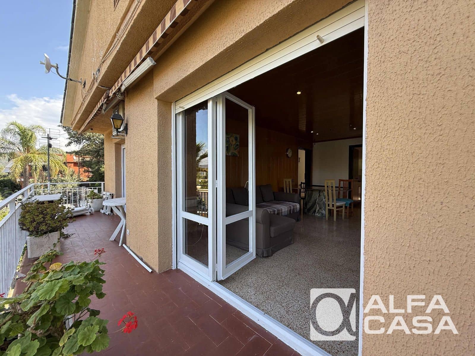 7 bedroom Villa for sale in Lloret de Mar with pool garage - € 700,000 (Ref: 9385806)