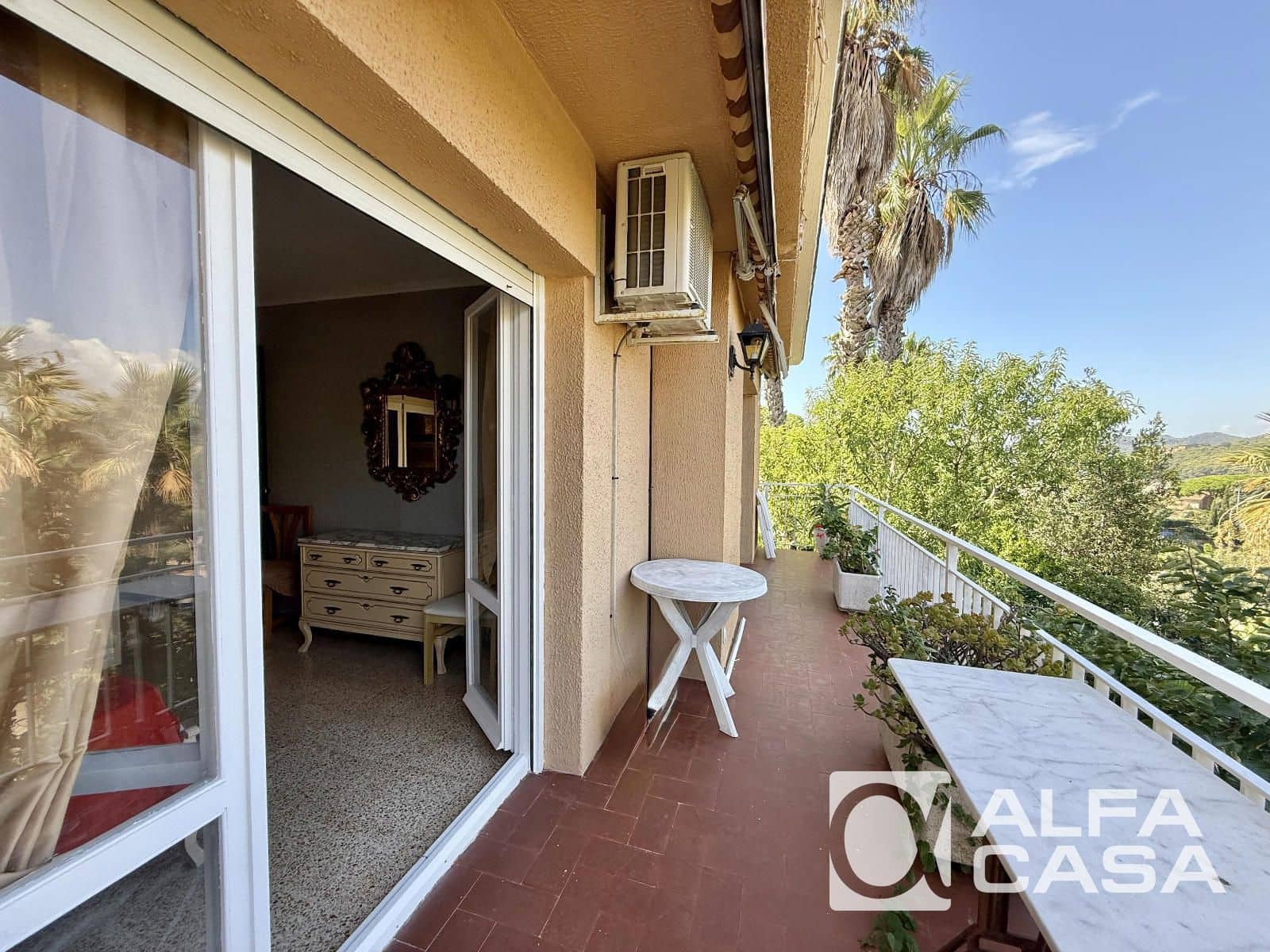 7 bedroom Villa for sale in Lloret de Mar with pool garage - € 700,000 (Ref: 9385806)