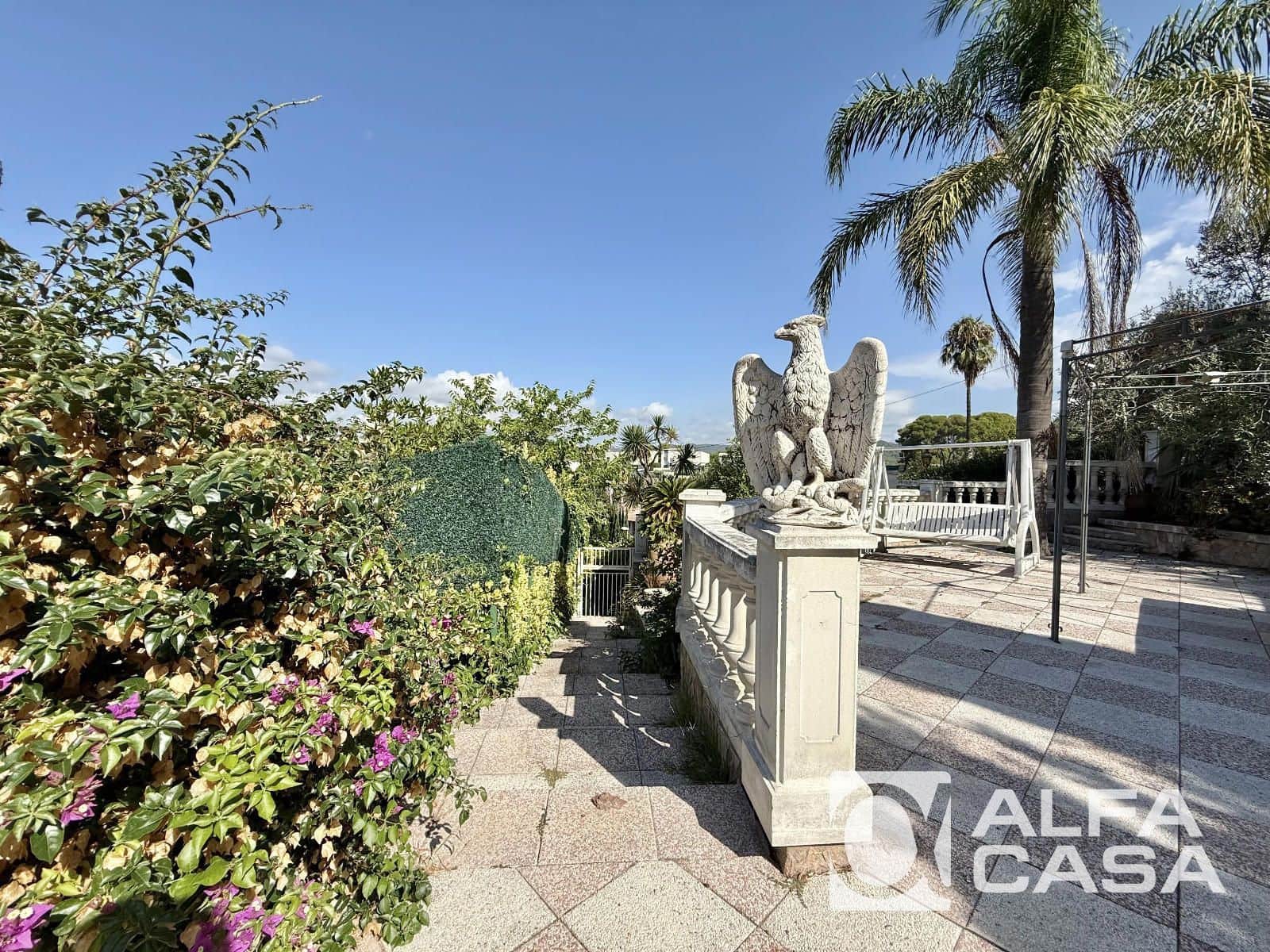 7 bedroom Villa for sale in Lloret de Mar with pool garage - € 700,000 (Ref: 9385806)