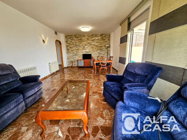 Chalet de 4 habitaciones en Lloret de Mar en venta con piscina garaje - 650.000 € (Ref: 9385807)