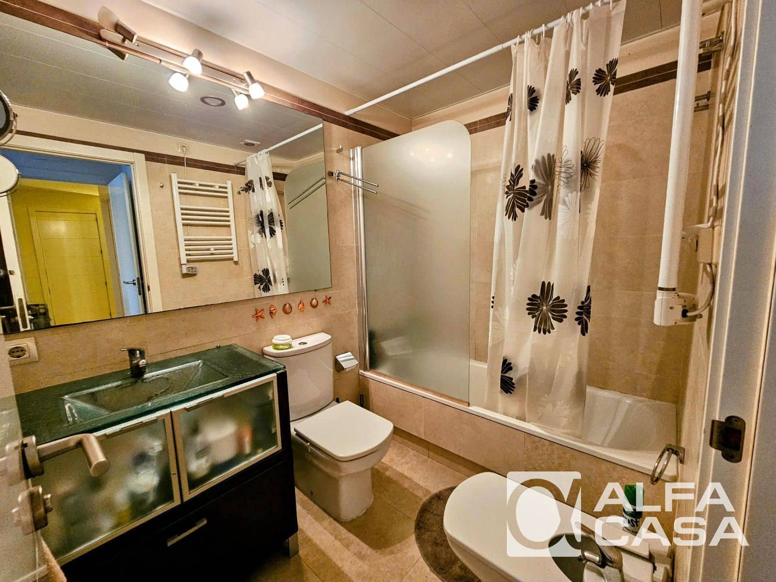 3 sypialnia Mieszkanie na sprzedaż w Lloret de Mar z basenem garażem - 475 000 € (Ref: 9385808)