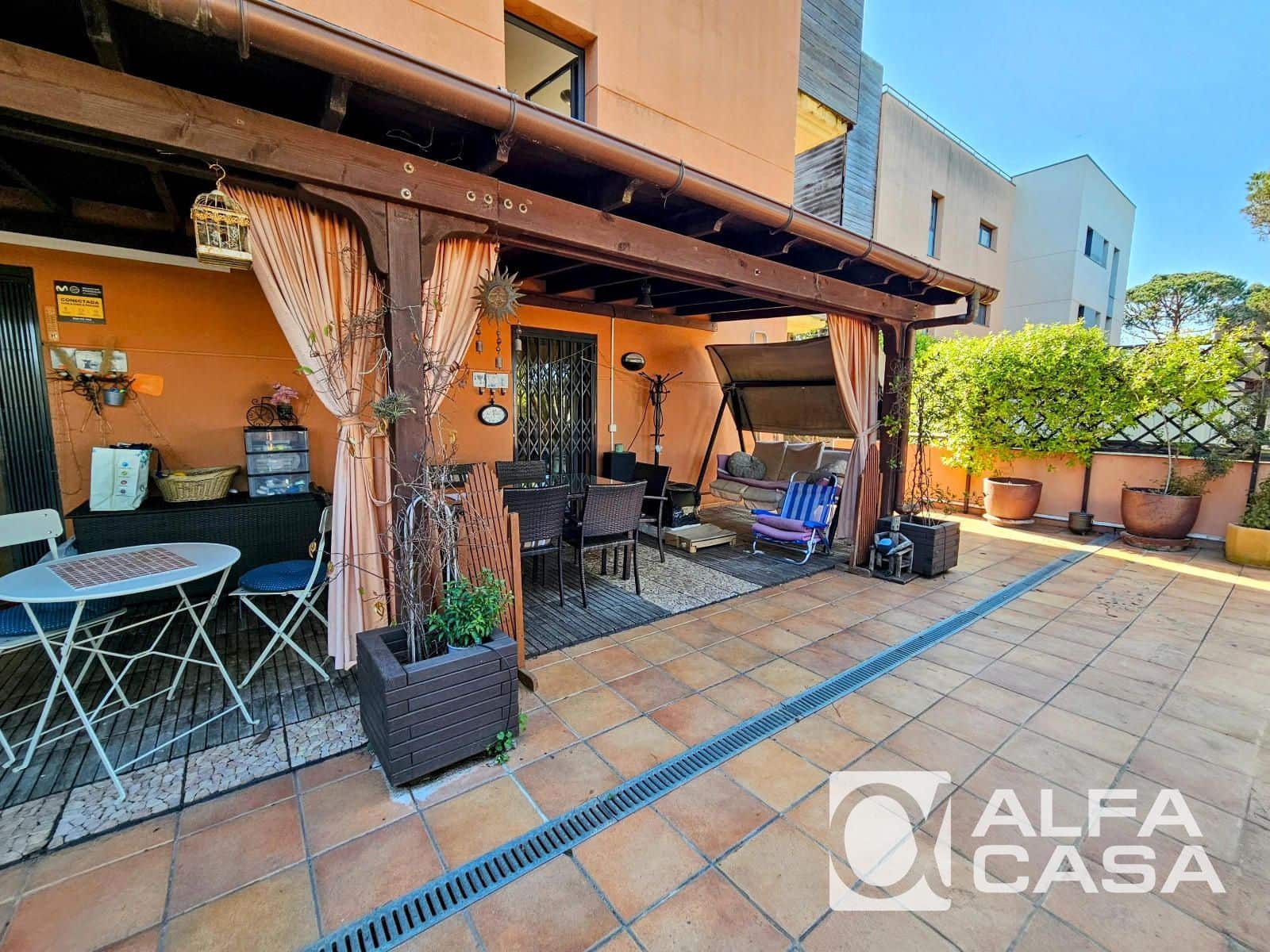 3 sypialnia Mieszkanie na sprzedaż w Lloret de Mar z basenem garażem - 475 000 € (Ref: 9385808)