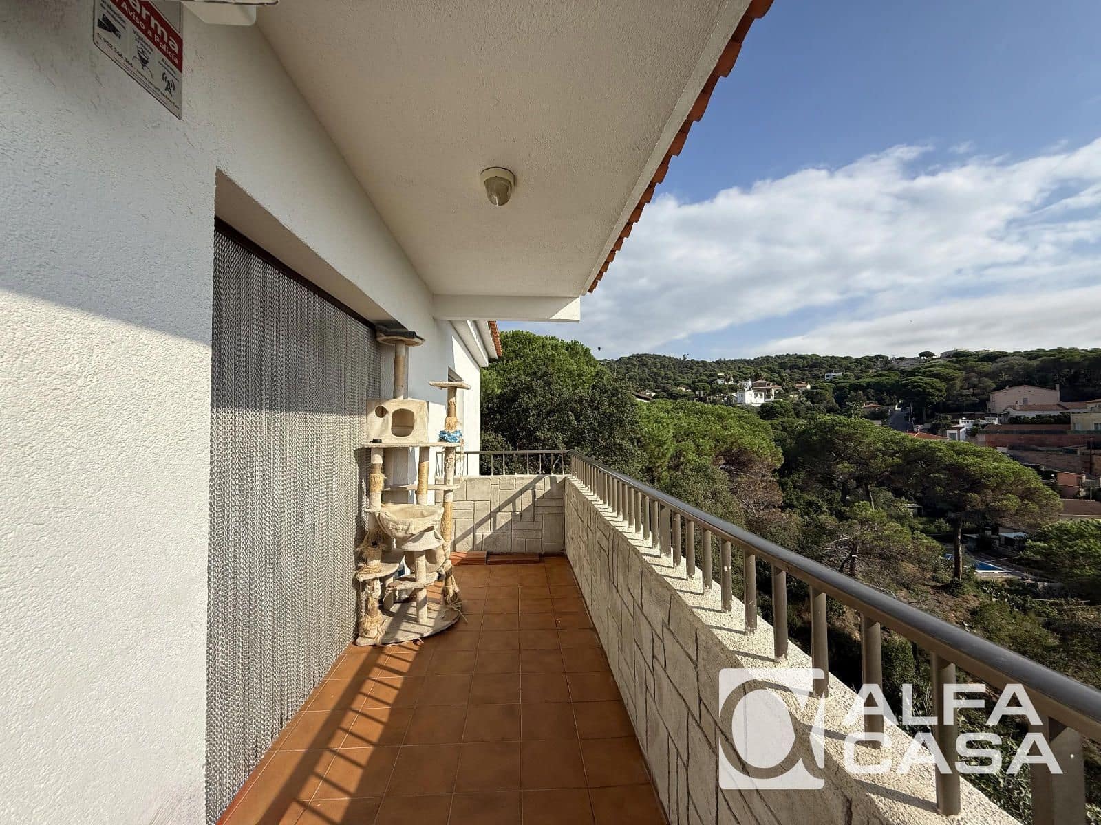 3 bedroom Villa for sale in Lloret de Mar with pool garage - € 297,000 (Ref: 9385810)