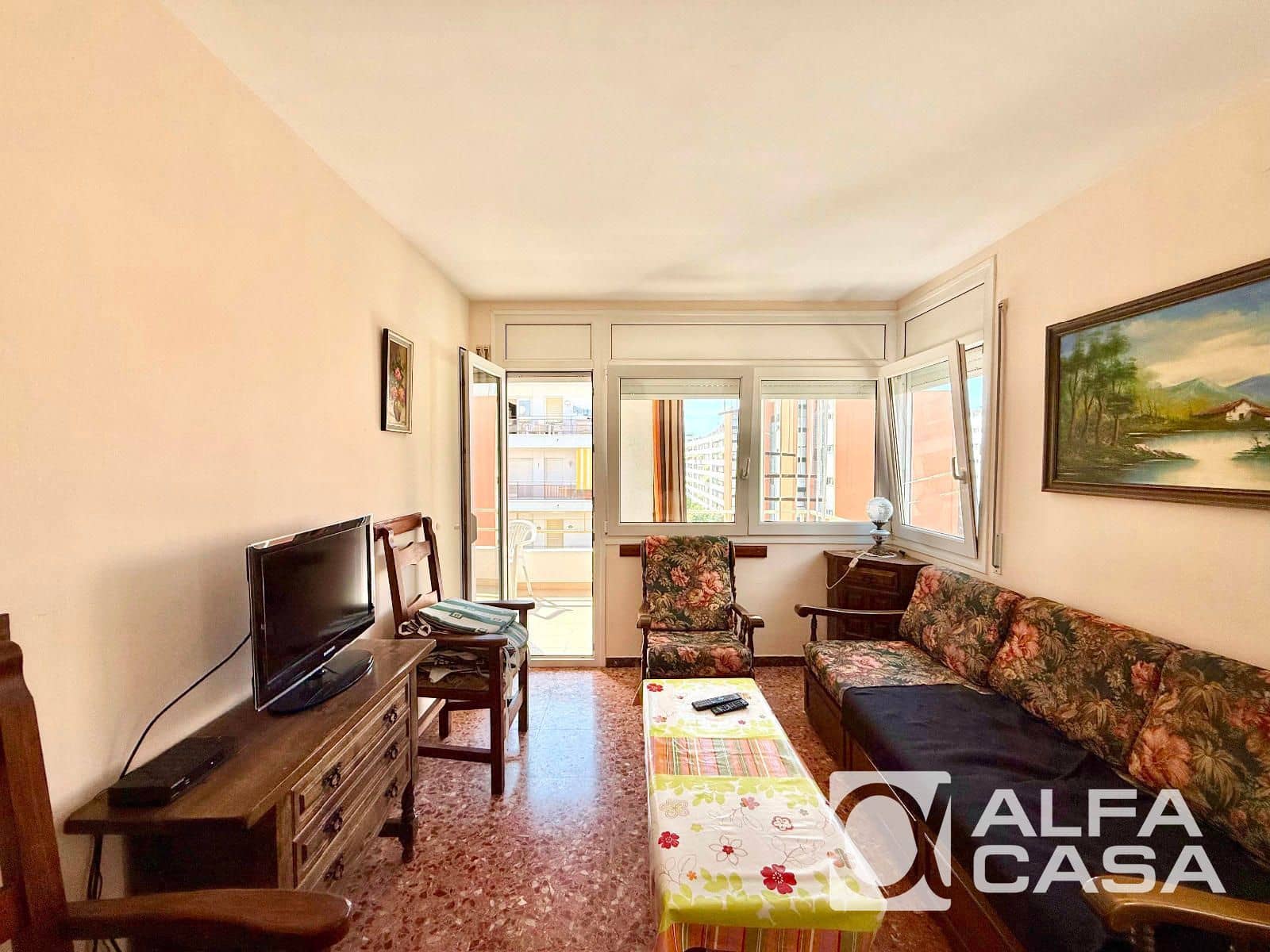 2 makuuhuone Asunto myytävänä paikassa Lloret de Mar mukana uima-altaan - 245 000 € (Ref: 9385811)