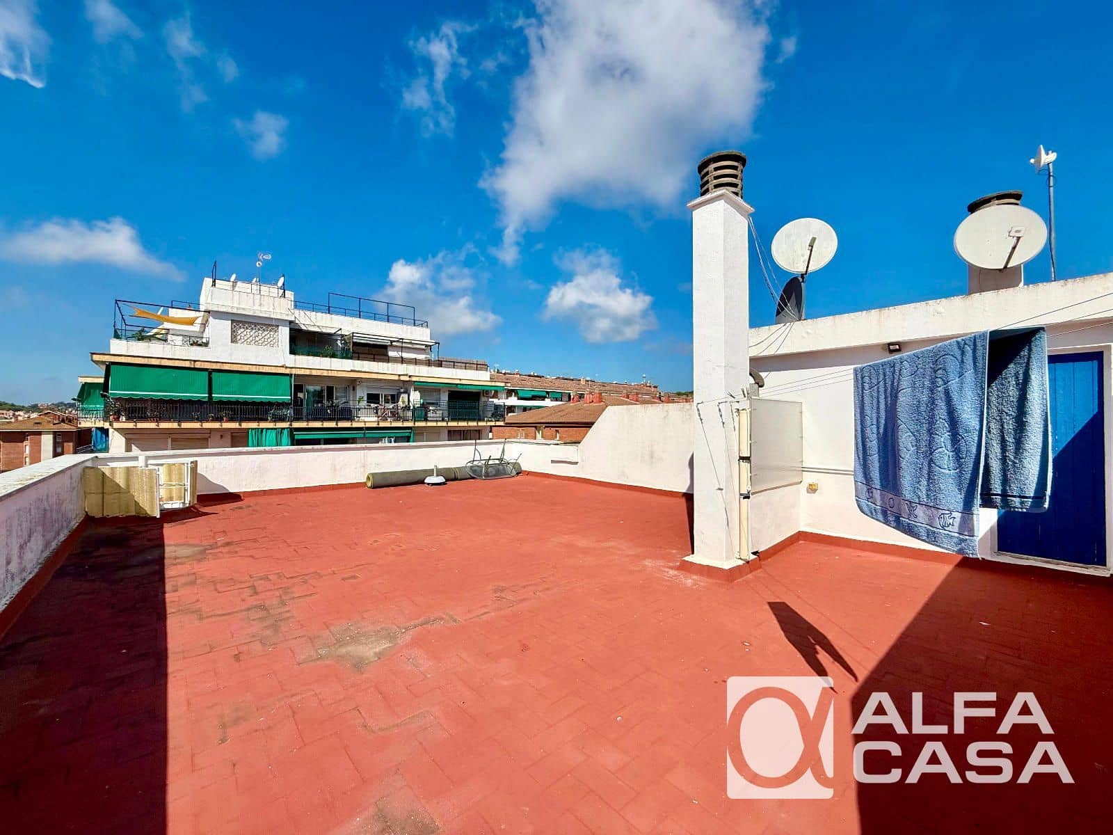 2 makuuhuone Asunto myytävänä paikassa Lloret de Mar mukana uima-altaan - 245 000 € (Ref: 9385811)