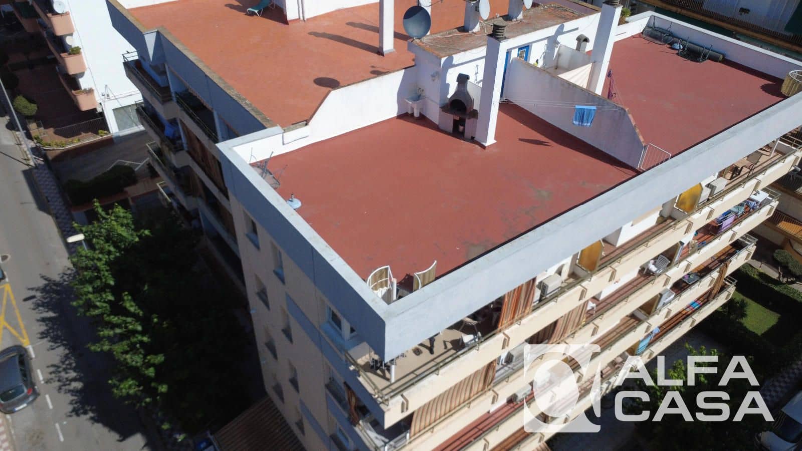 2 makuuhuone Asunto myytävänä paikassa Lloret de Mar mukana uima-altaan - 245 000 € (Ref: 9385811)