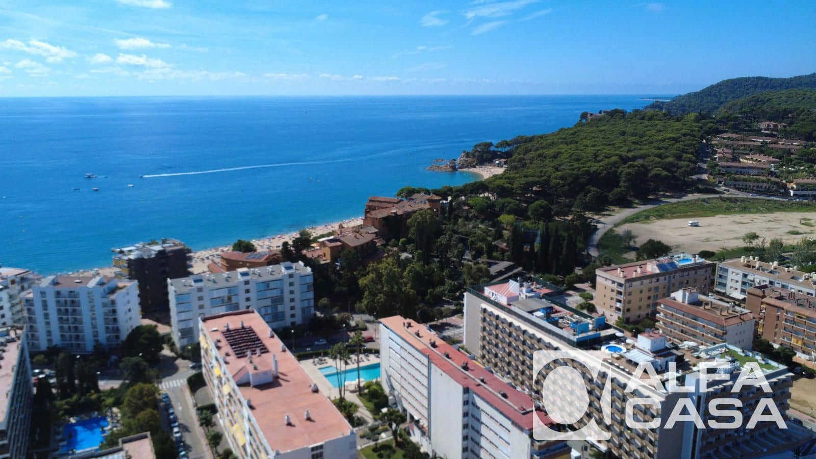 2 makuuhuone Asunto myytävänä paikassa Lloret de Mar mukana uima-altaan - 245 000 € (Ref: 9385811)
