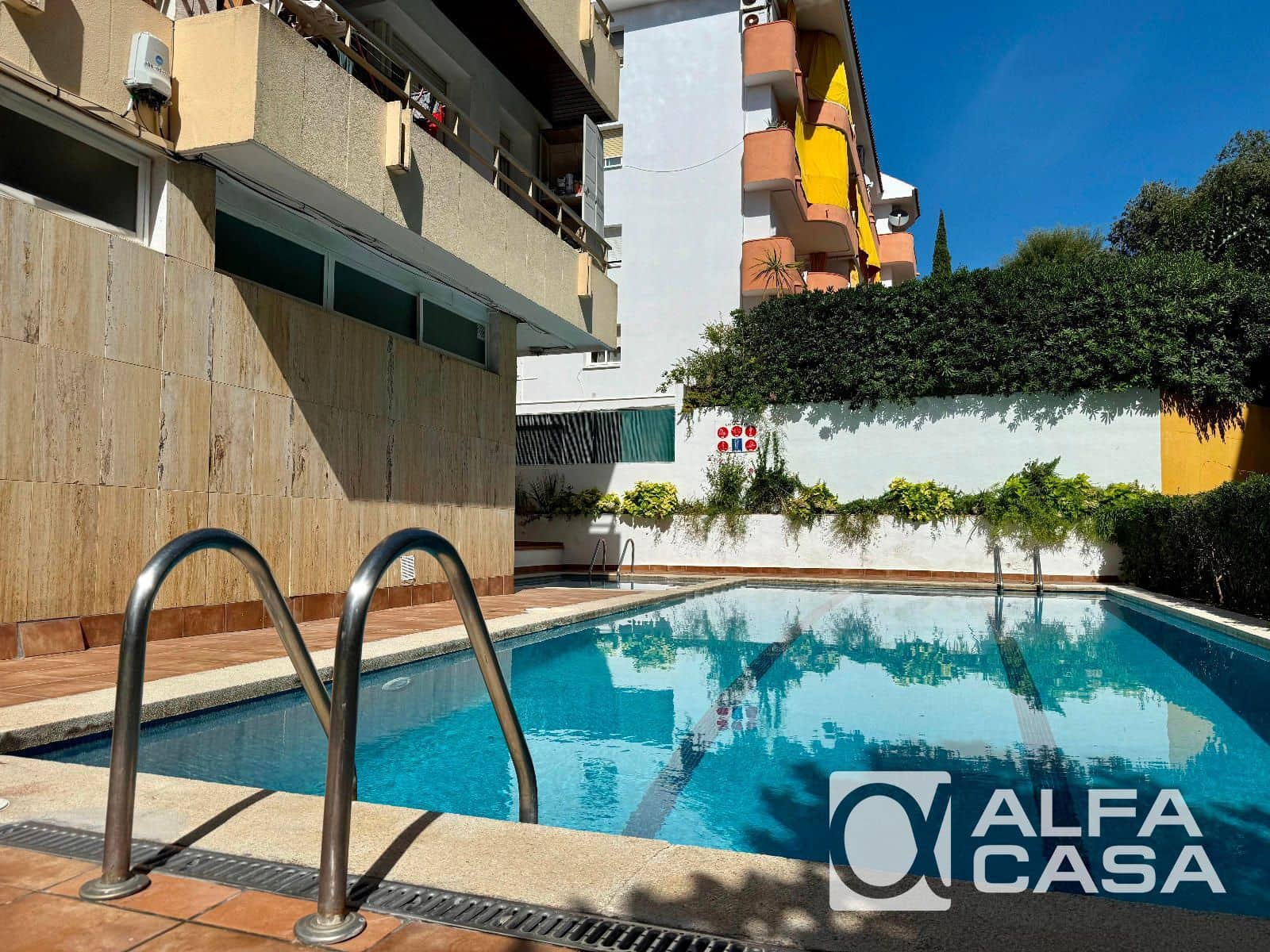 2 makuuhuone Asunto myytävänä paikassa Lloret de Mar mukana uima-altaan - 245 000 € (Ref: 9385811)