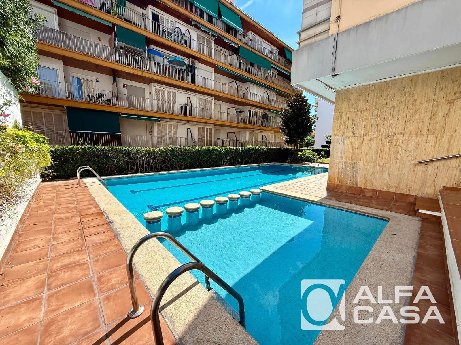 2 makuuhuone Asunto myytävänä paikassa Lloret de Mar mukana uima-altaan - 245 000 € (Ref: 9385811)