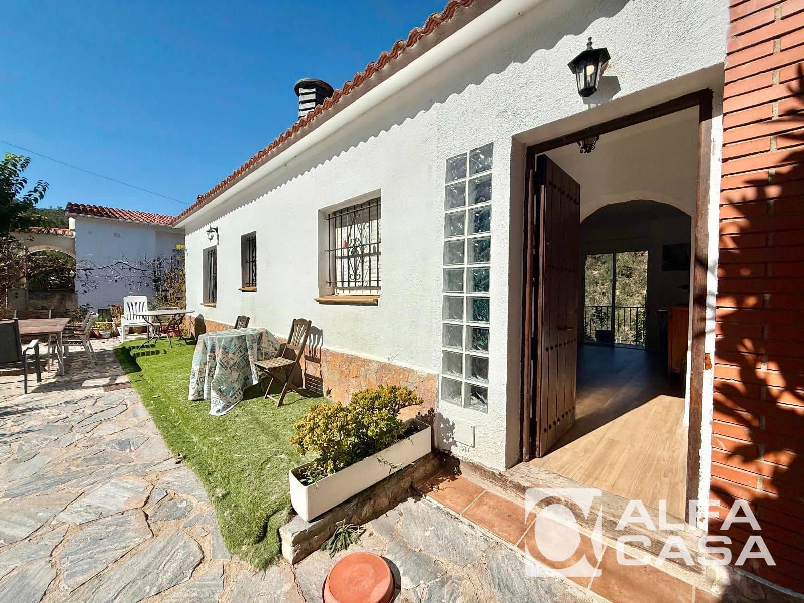 4 chambre Villa/Maison à vendre à Lloret de Mar avec garage - 225 000 € (Ref: 9385812)