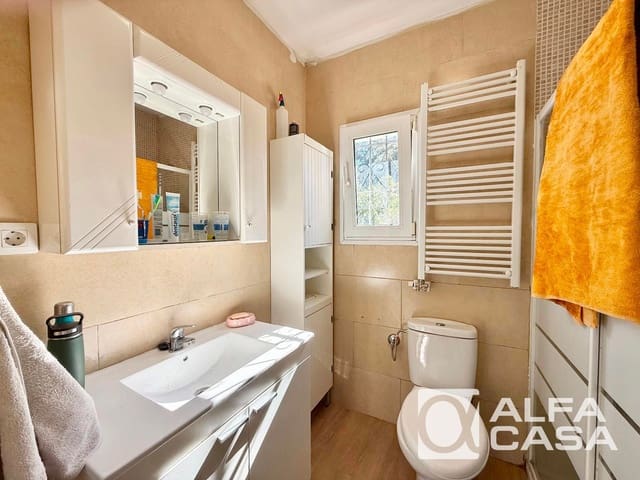 4 camera da letto Villa in vendita in Lloret de Mar con garage - 225.000 € (Rif: 9385812)