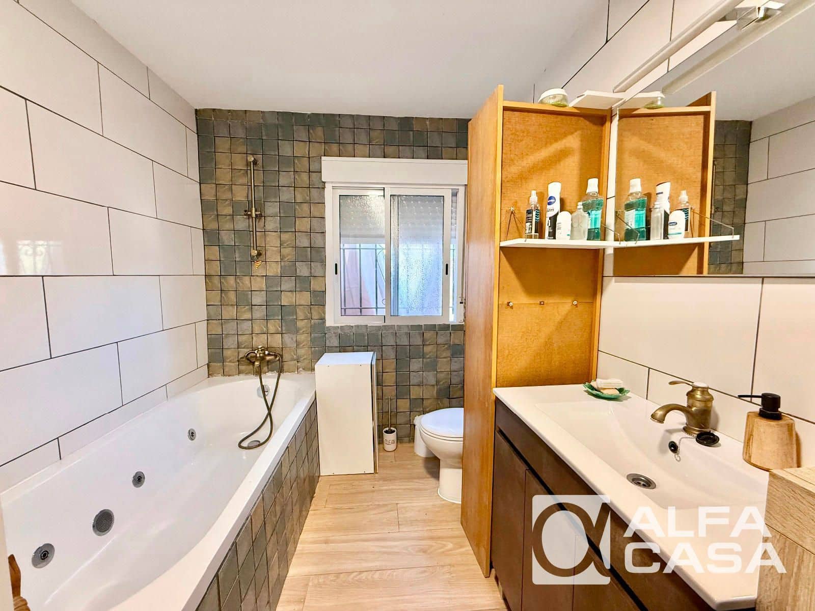 4 chambre Villa/Maison à vendre à Lloret de Mar avec garage - 225 000 € (Ref: 9385812)