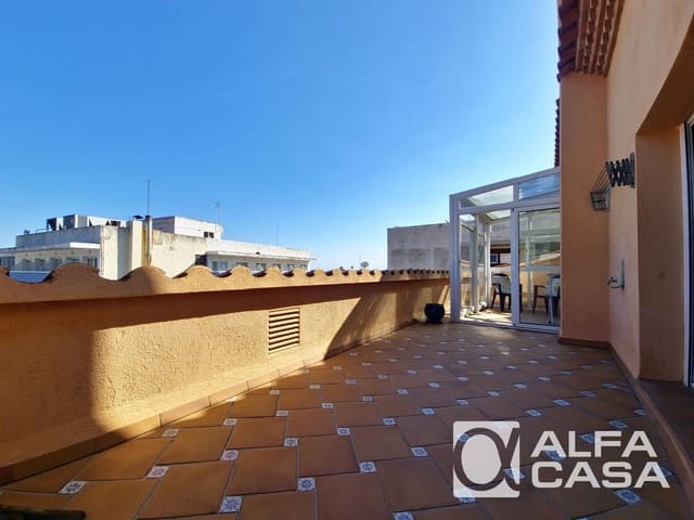 2 makuuhuone Asunto myytävänä paikassa Lloret de Mar - 239 000 € (Ref: 9385814)