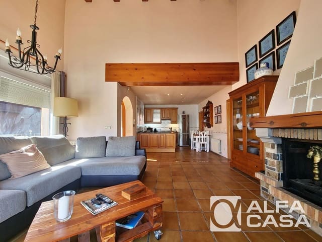 2 makuuhuone Asunto myytävänä paikassa Lloret de Mar - 239 000 € (Ref: 9385814)