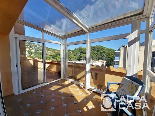 2 makuuhuone Asunto myytävänä paikassa Lloret de Mar - 239 000 € (Ref: 9385814)