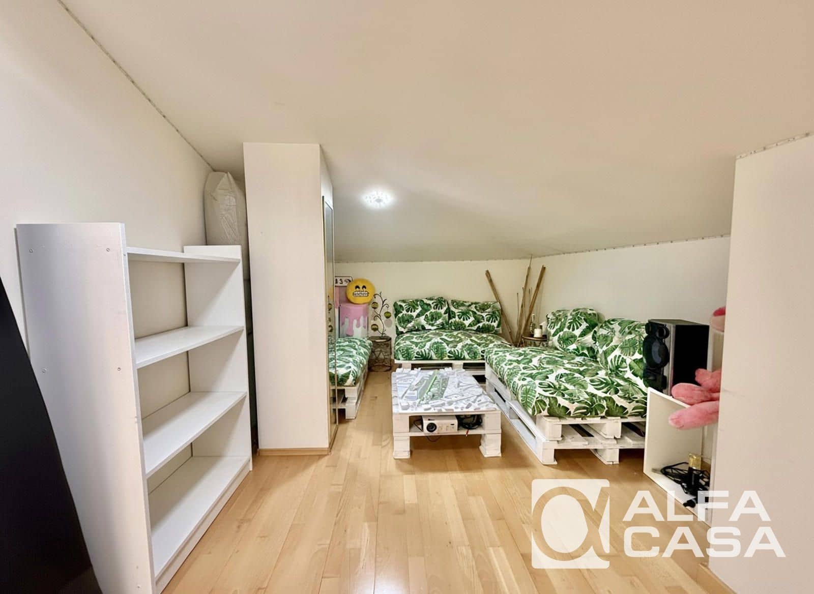 5 bedroom Flat for sale in Lloret de Mar with pool garage - € 670,000 (Ref: 9385816)