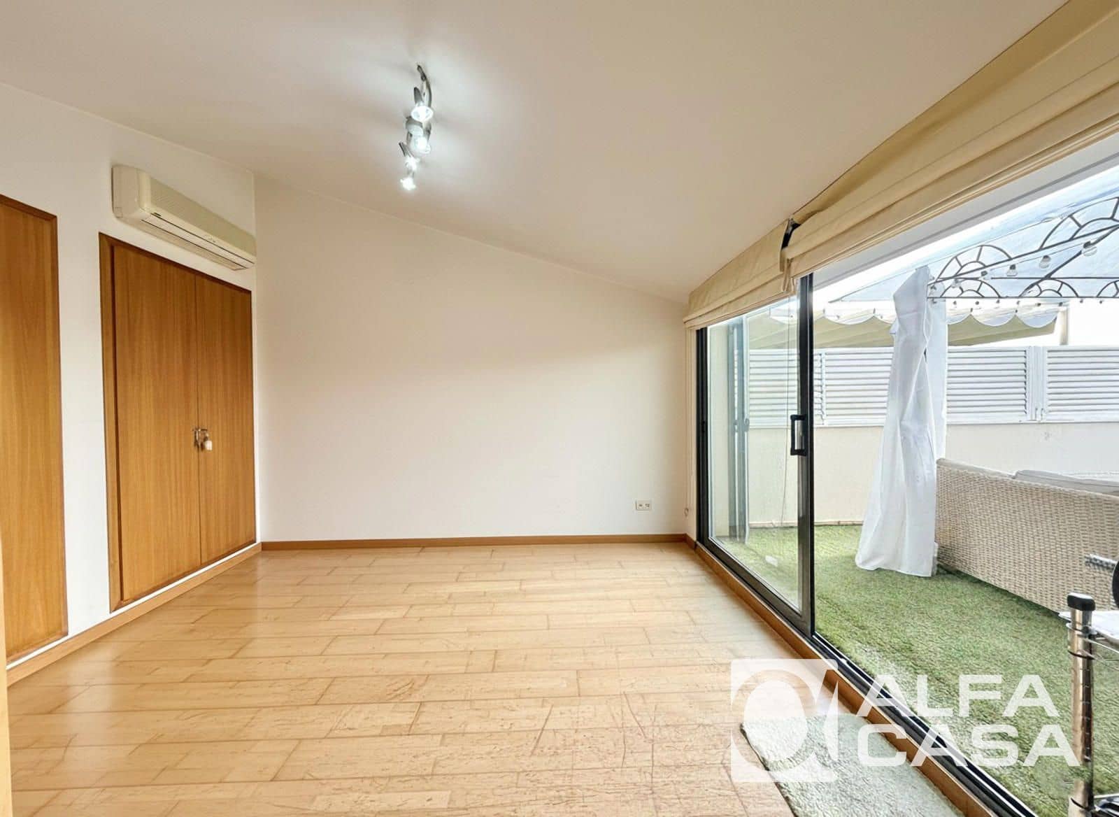 5 bedroom Flat for sale in Lloret de Mar with pool garage - € 670,000 (Ref: 9385816)