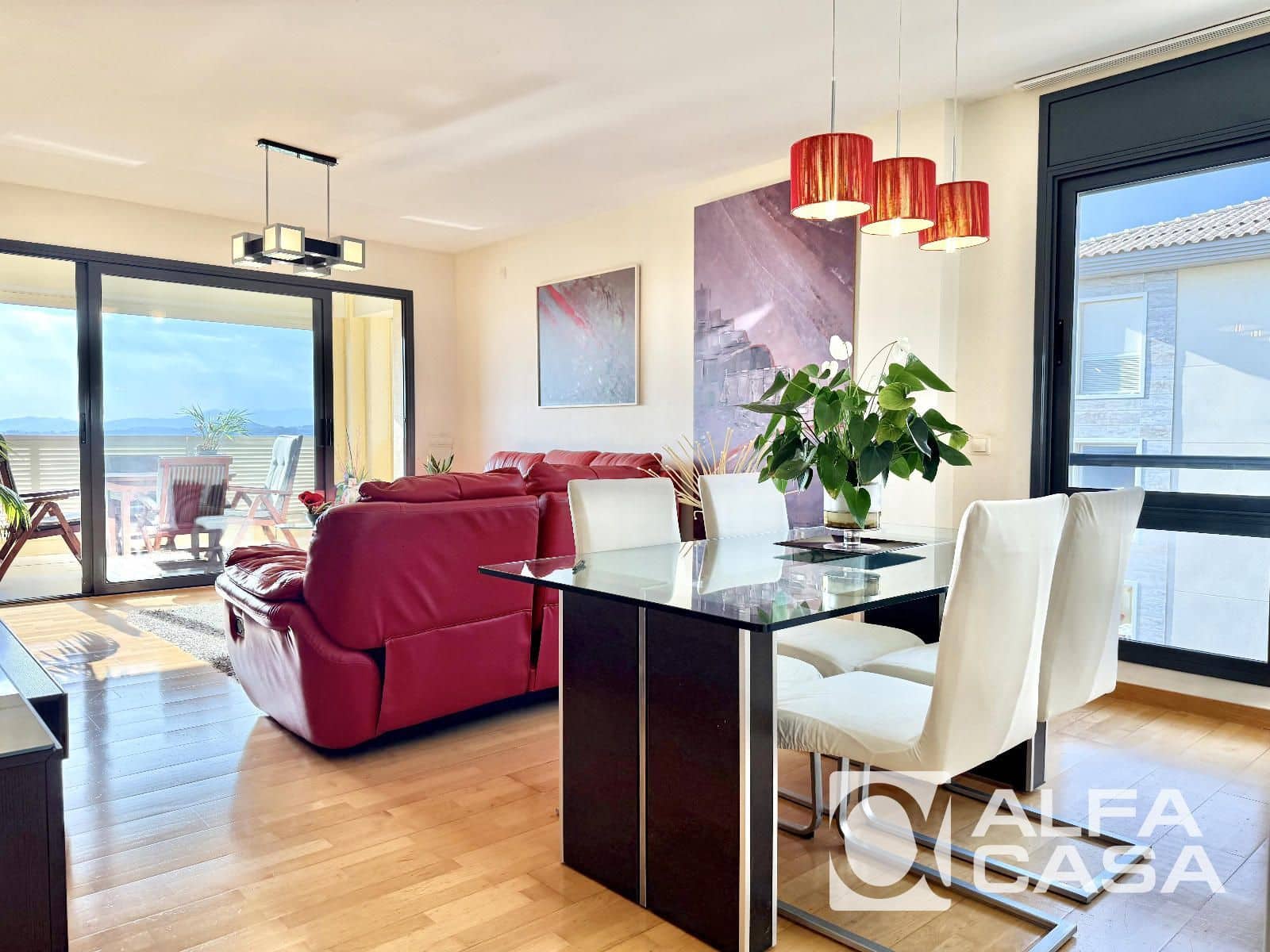 5 bedroom Flat for sale in Lloret de Mar with pool garage - € 670,000 (Ref: 9385816)