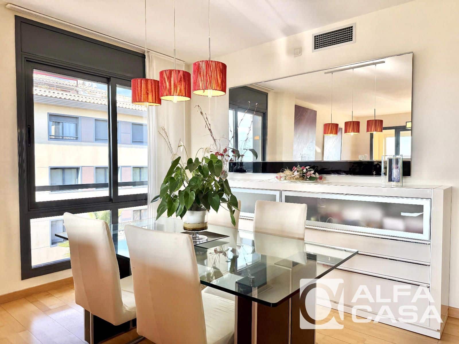 5 bedroom Flat for sale in Lloret de Mar with pool garage - € 670,000 (Ref: 9385816)