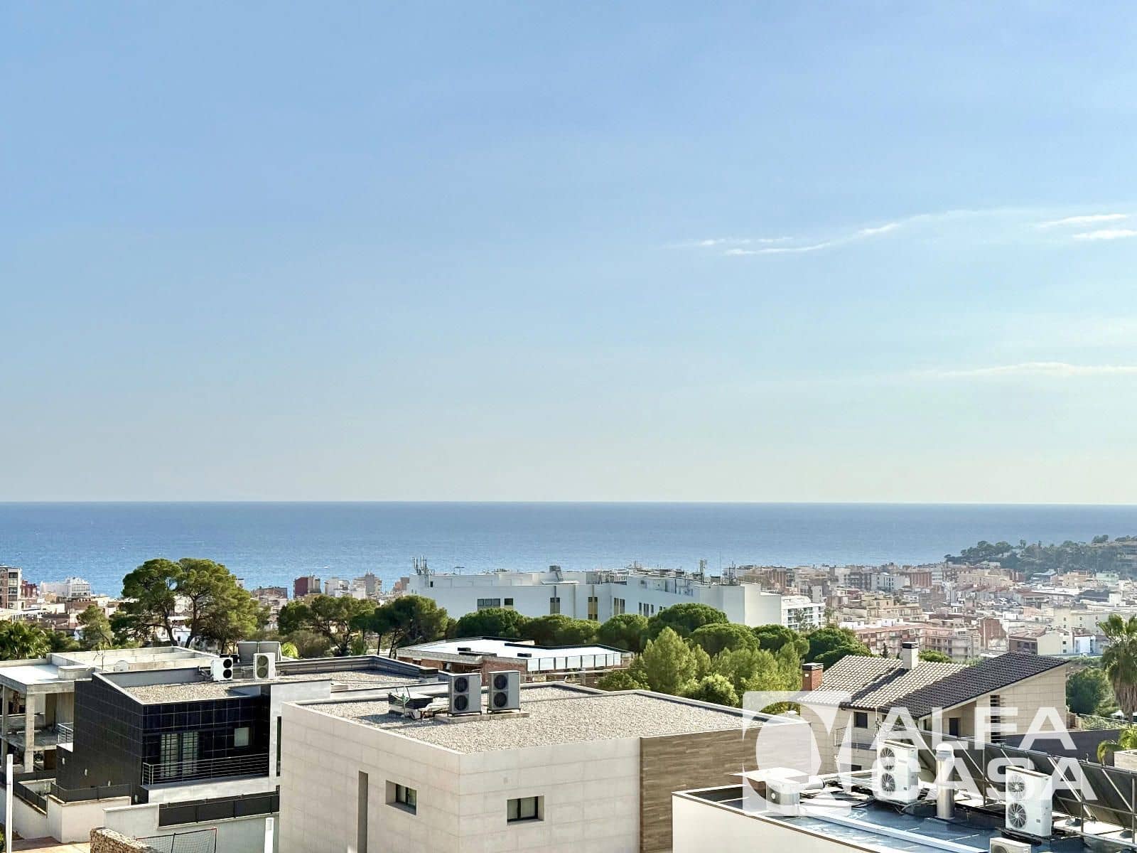 5 bedroom Flat for sale in Lloret de Mar with pool garage - € 670,000 (Ref: 9385816)