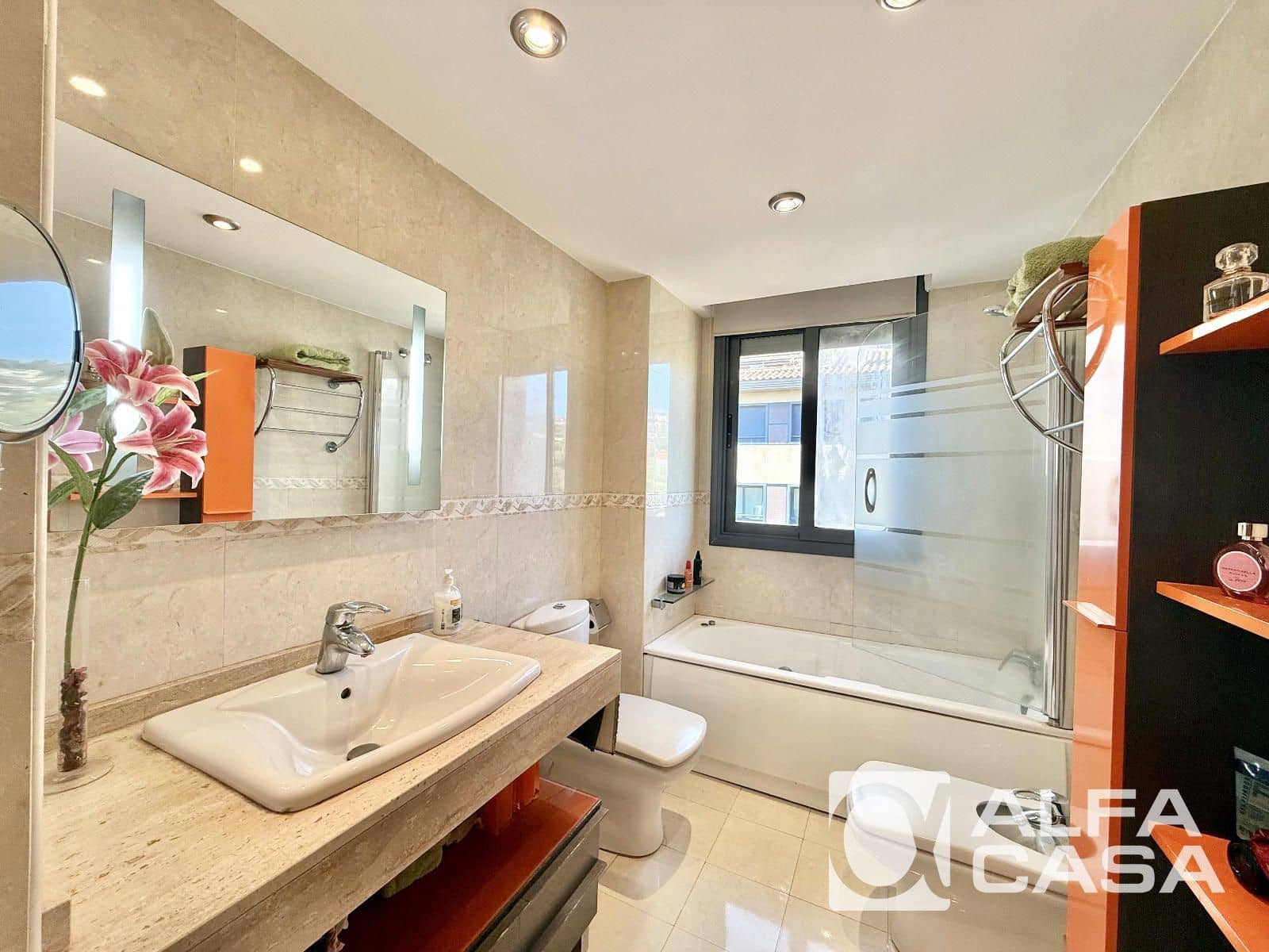 5 bedroom Flat for sale in Lloret de Mar with pool garage - € 670,000 (Ref: 9385816)