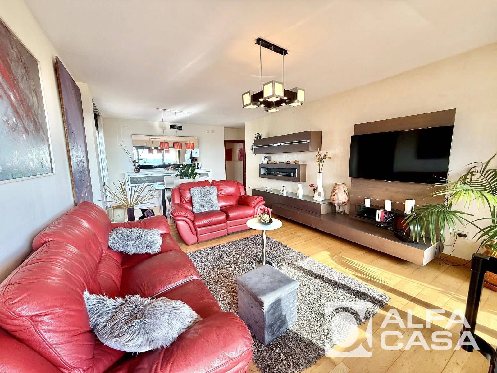 5 bedroom Flat for sale in Lloret de Mar with pool garage - € 670,000 (Ref: 9385816)