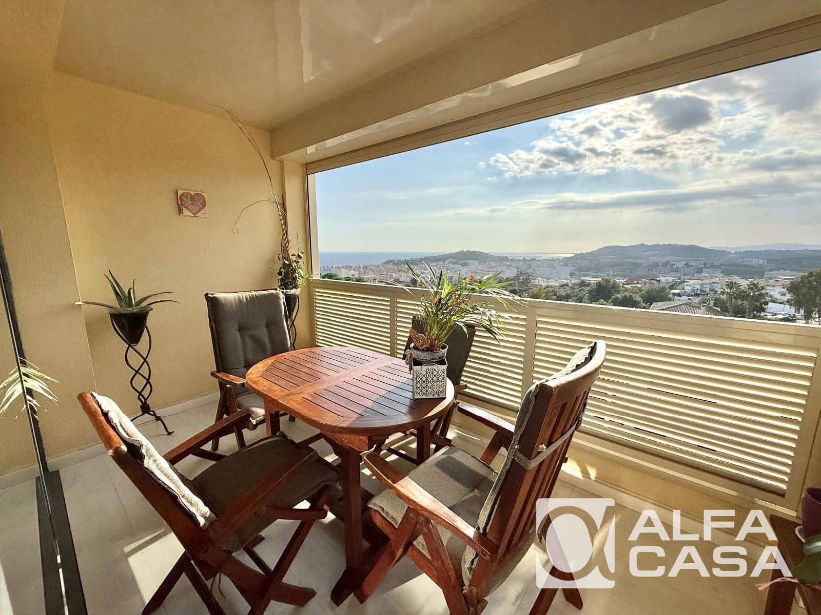 5 bedroom Flat for sale in Lloret de Mar with pool garage - € 670,000 (Ref: 9385816)