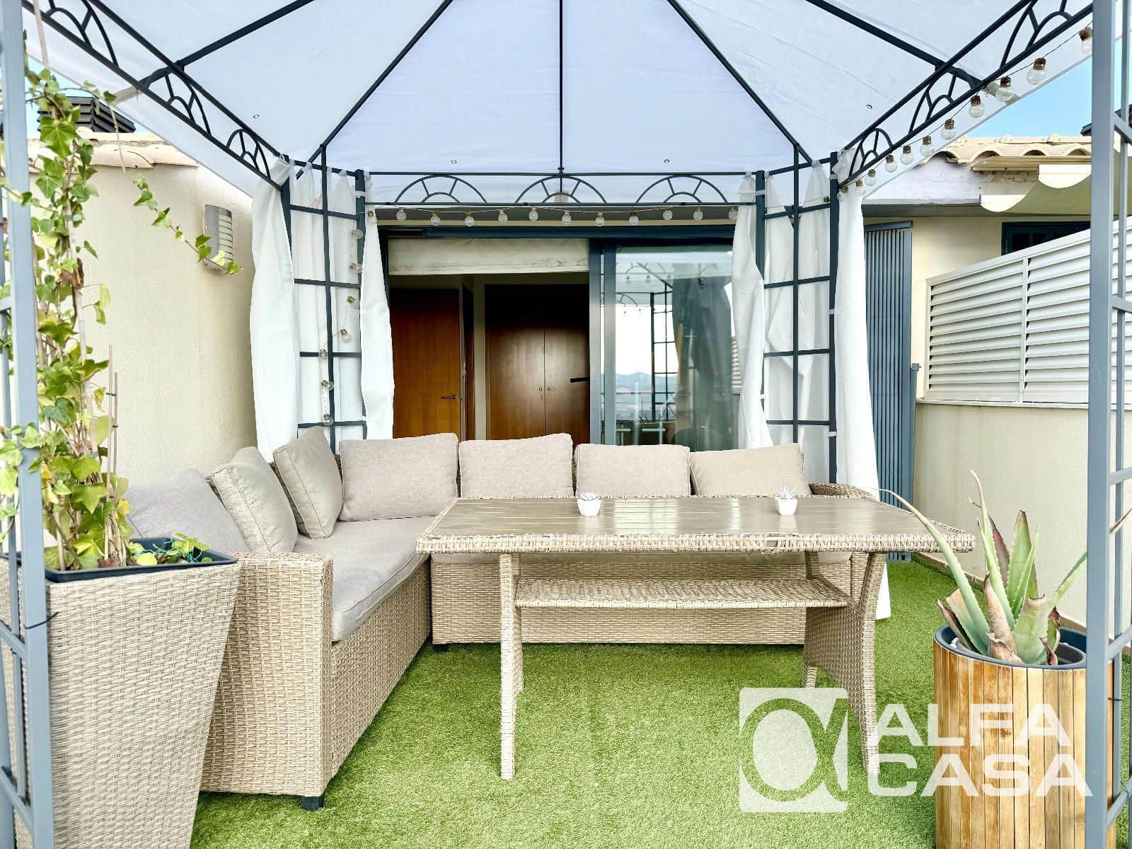 5 bedroom Flat for sale in Lloret de Mar with pool garage - € 670,000 (Ref: 9385816)