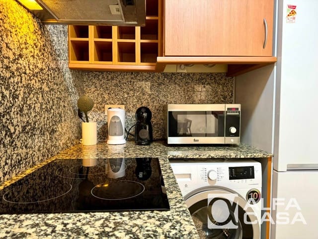 2 soveværelse Lejlighed til salg i Lloret de Mar med swimmingpool garage - € 265.000 (Ref: 9385817)