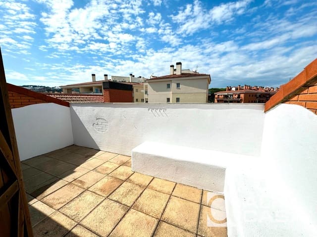 2 soveværelse Lejlighed til salg i Lloret de Mar med swimmingpool garage - € 265.000 (Ref: 9385817)