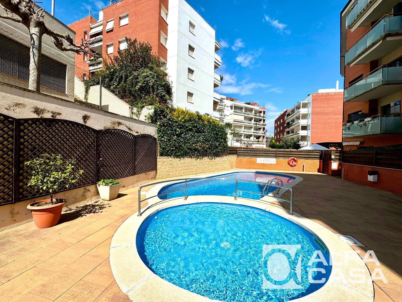 2 soveværelse Lejlighed til salg i Lloret de Mar med swimmingpool garage - € 265.000 (Ref: 9385817)