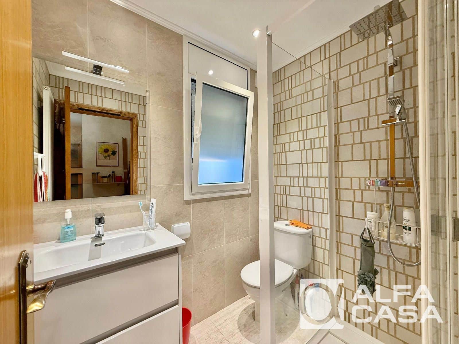 4 bedroom Villa for sale in Lloret de Mar with pool garage - € 789,000 (Ref: 9385818)