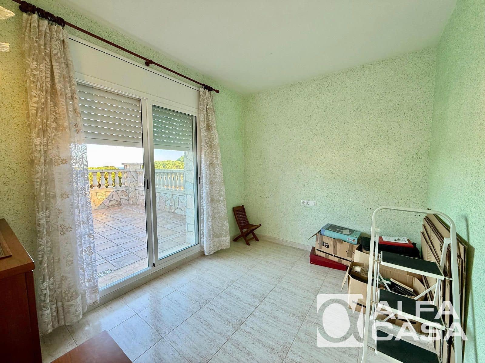 4 bedroom Villa for sale in Lloret de Mar with pool garage - € 789,000 (Ref: 9385818)