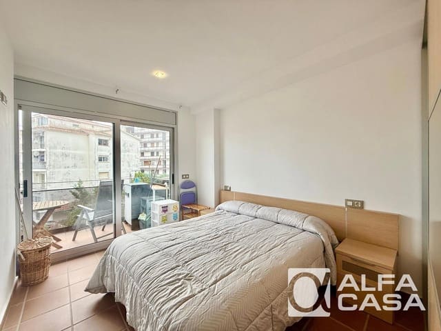 1 soveværelse Lejlighed til salg i Lloret de Mar med swimmingpool garage - € 165.000 (Ref: 9385819)