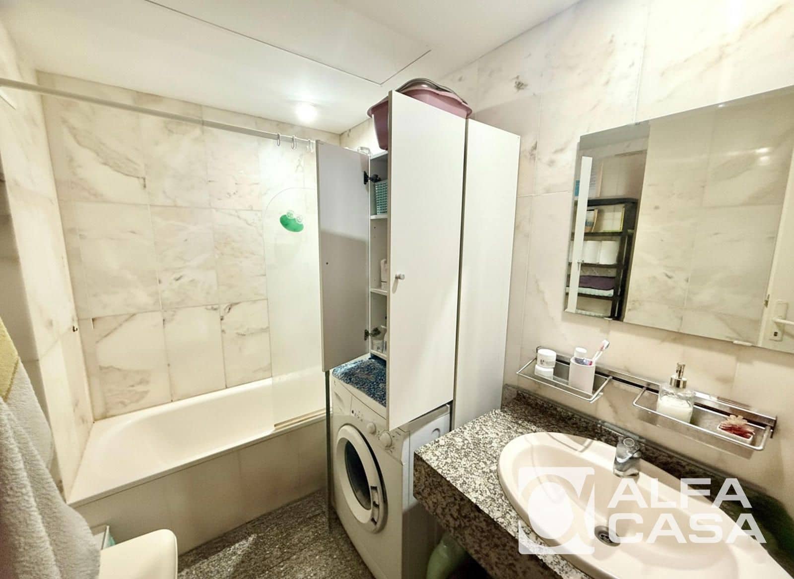 2 makuuhuone Asunto myytävänä paikassa Lloret de Mar mukana uima-altaan - 220 000 € (Ref: 9385820)