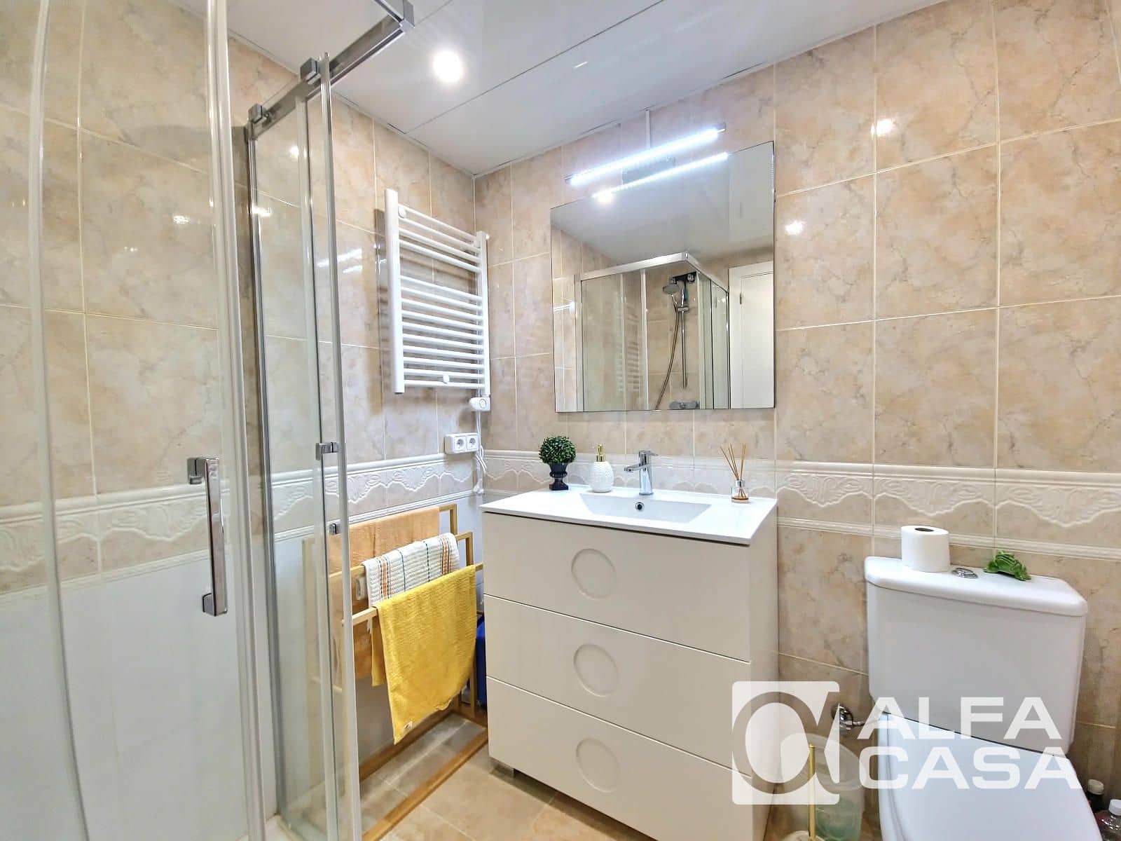 3 makuuhuone Asunto myytävänä paikassa Lloret de Mar - 215 000 € (Ref: 9385821)