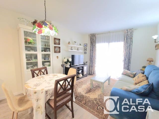 Piso de 3 habitaciones en Lloret de Mar en venta - 215.000 € (Ref: 9385821)