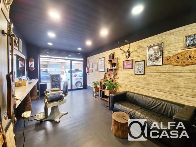 Commercial for sale in Lloret de Mar - € 69,000 (Ref: 9385822)