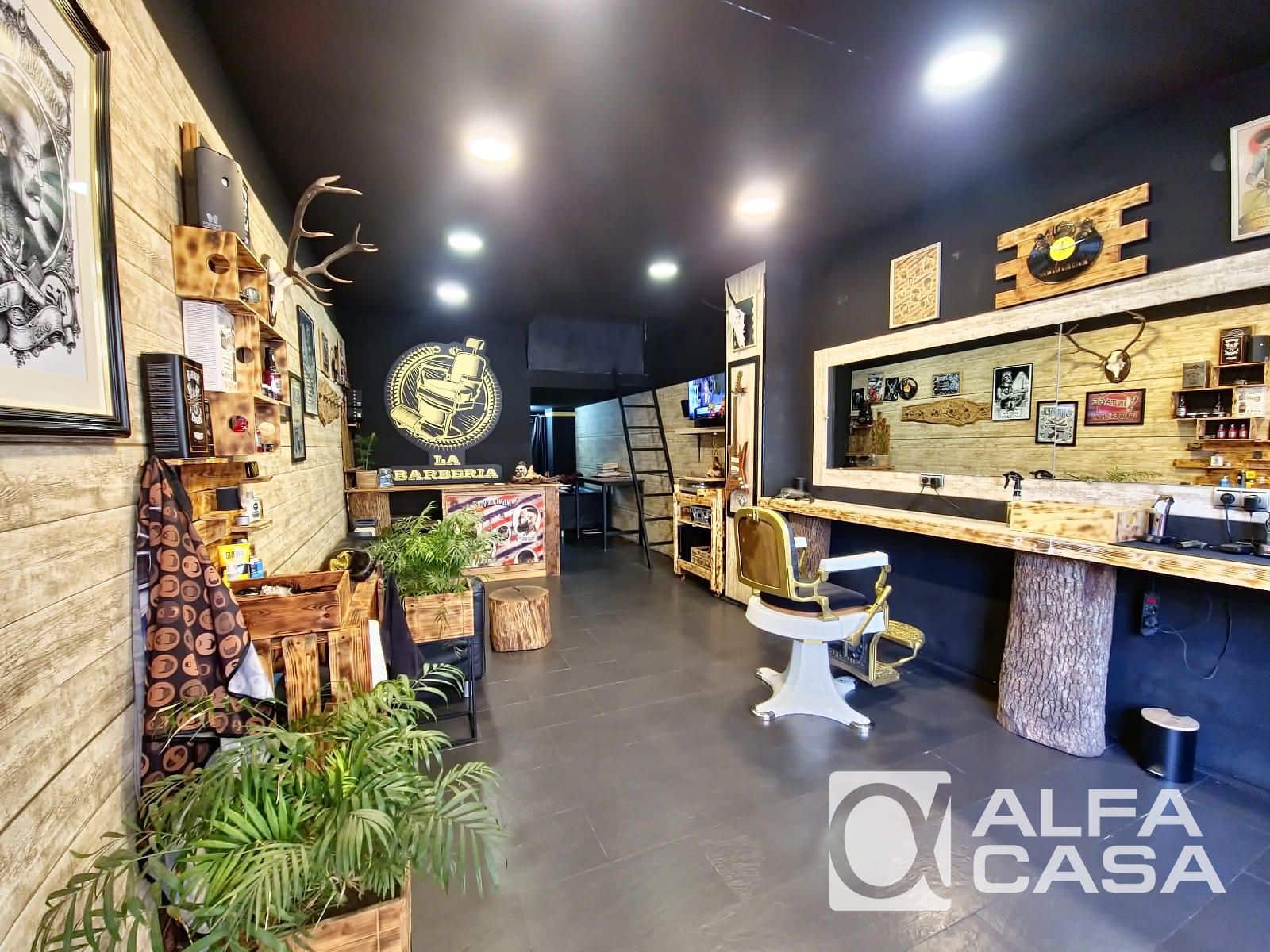 Commercial for sale in Lloret de Mar - € 69,000 (Ref: 9385822)