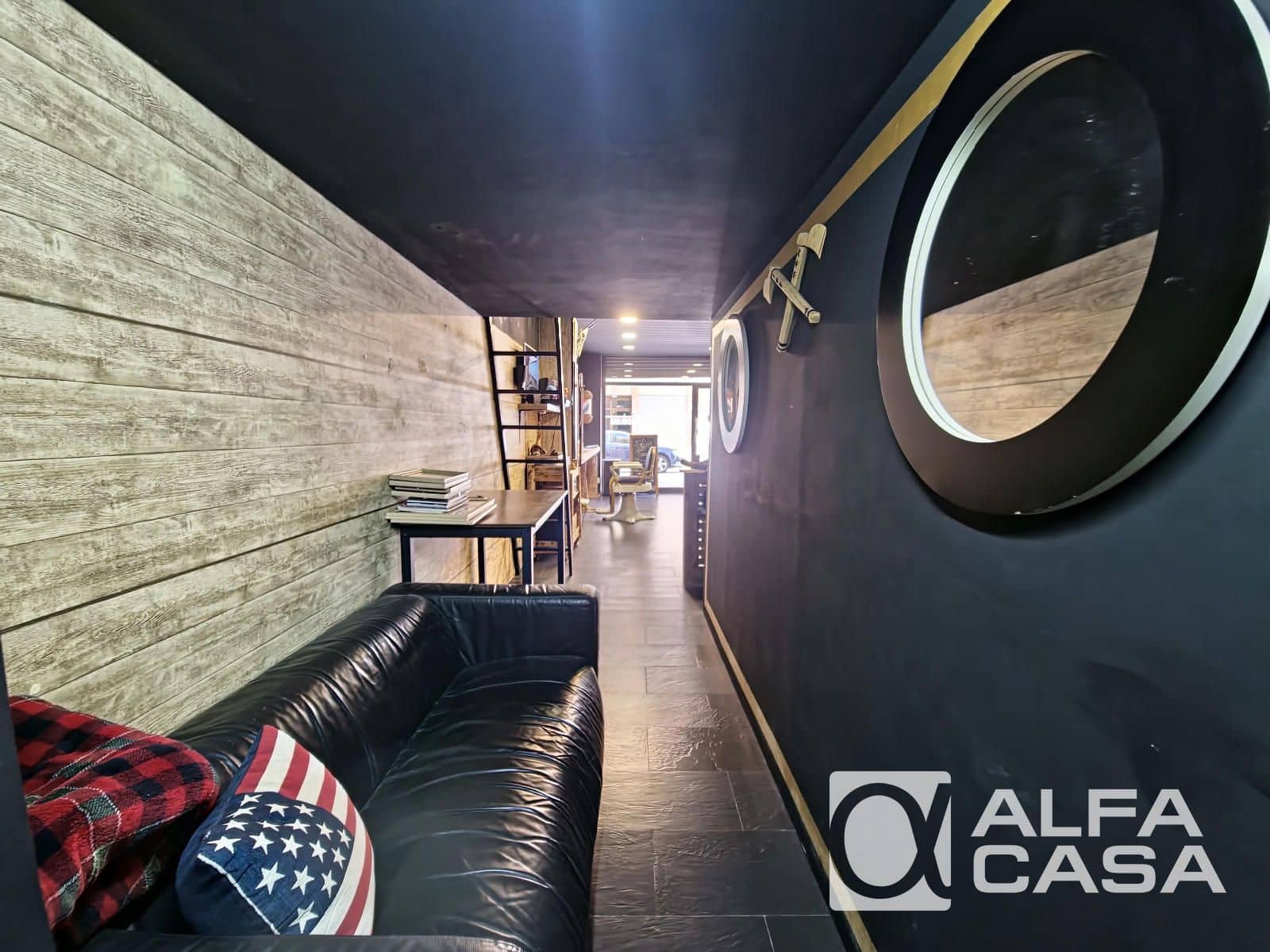 Commercial for sale in Lloret de Mar - € 69,000 (Ref: 9385822)