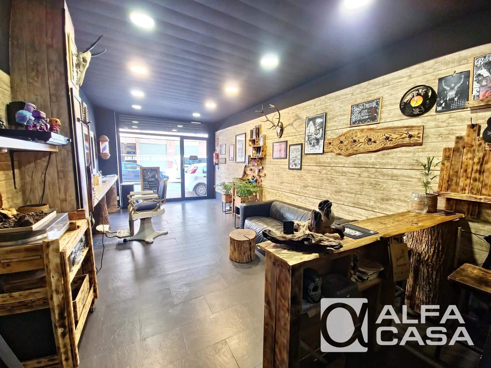 Commercial for sale in Lloret de Mar - € 69,000 (Ref: 9385822)