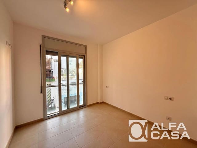 Piso de 3 habitaciones en Lloret de Mar en venta - 335.000 € (Ref: 9385823)