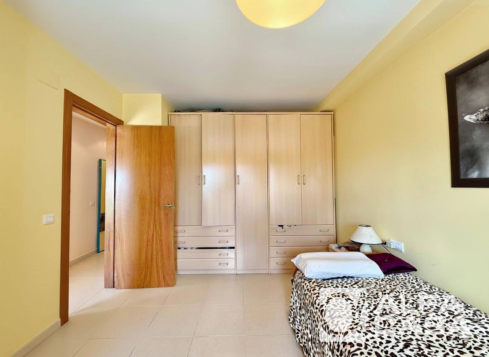 4 bedroom Villa for sale in Lloret de Mar - € 245,000 (Ref: 9385824)