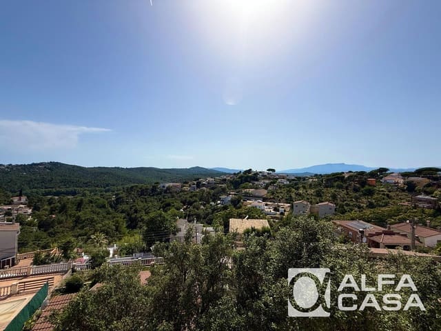 4 Zimmer Villa zu verkaufen in Lloret de Mar - 225.000 € (Ref: 9385824)
