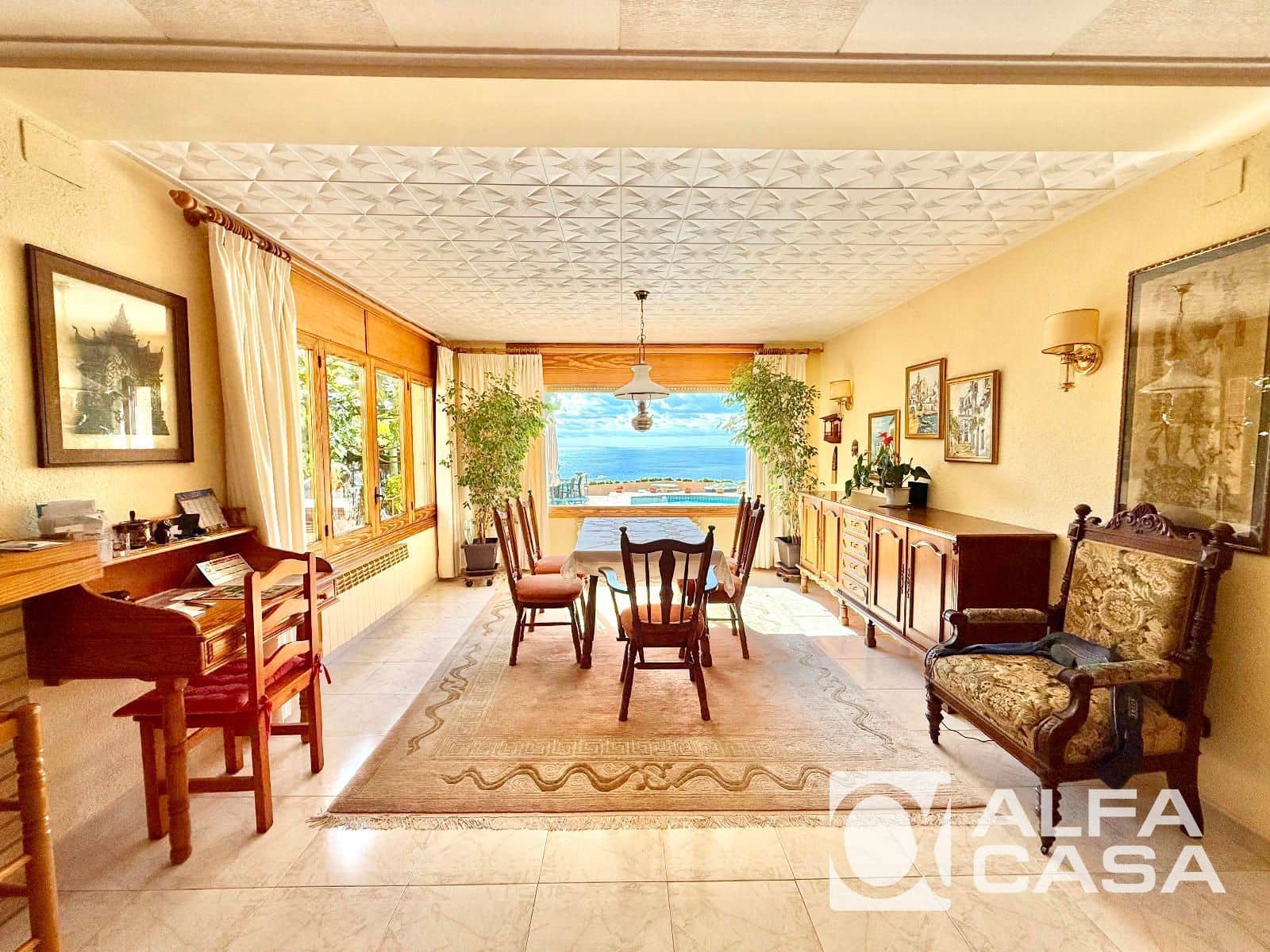 4 bedroom Villa for sale in Lloret de Mar with pool garage - € 1,890,000 (Ref: 9385826)