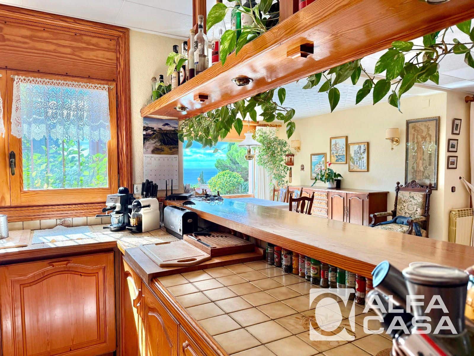 4 bedroom Villa for sale in Lloret de Mar with pool garage - € 1,890,000 (Ref: 9385826)