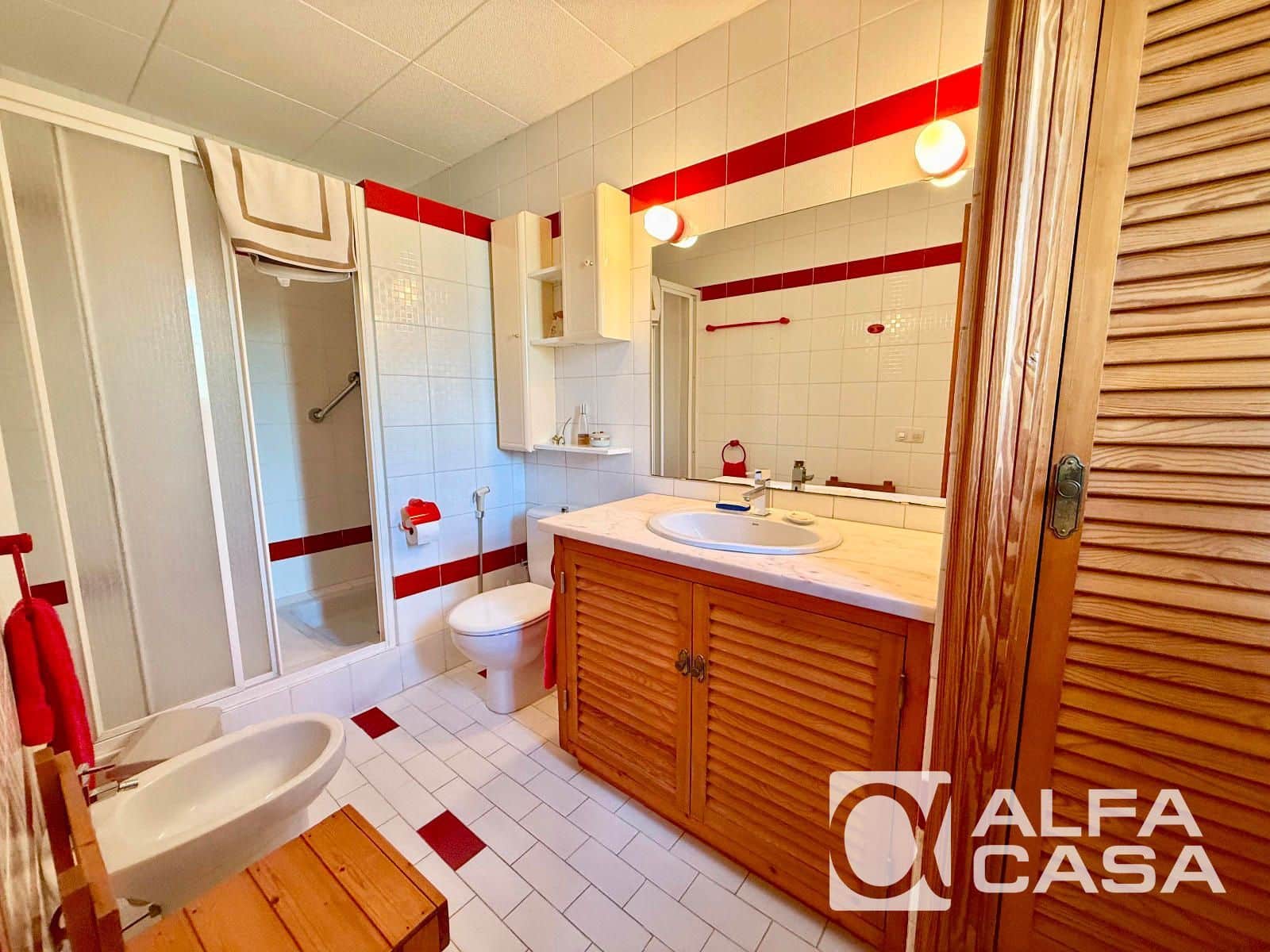 4 bedroom Villa for sale in Lloret de Mar with pool garage - € 1,890,000 (Ref: 9385826)