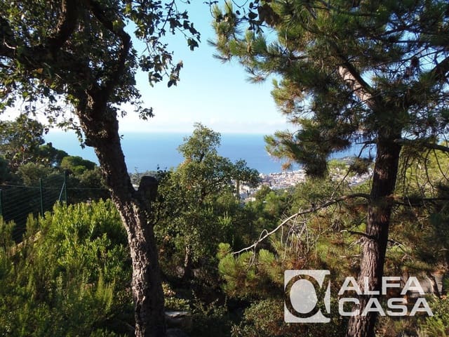 Tomt till salu i Lloret de Mar - 250 000 € (Ref: 9385827)