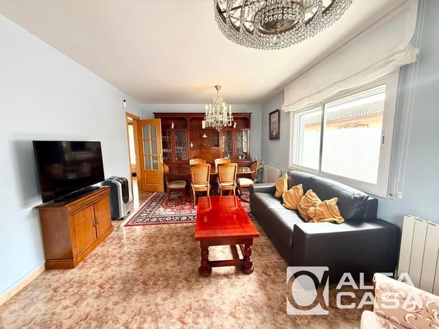 3 sypialnia Willa na sprzedaż w Lloret de Mar z garażem - 260 000 € (Ref: 9385828)