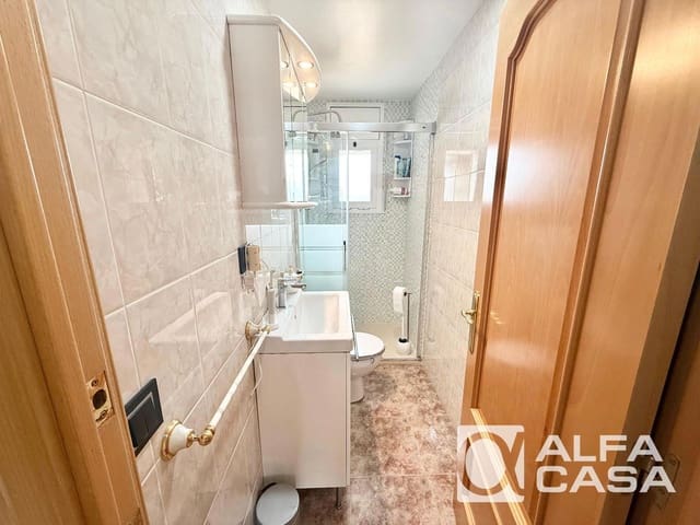 3 sypialnia Willa na sprzedaż w Lloret de Mar z garażem - 260 000 € (Ref: 9385828)